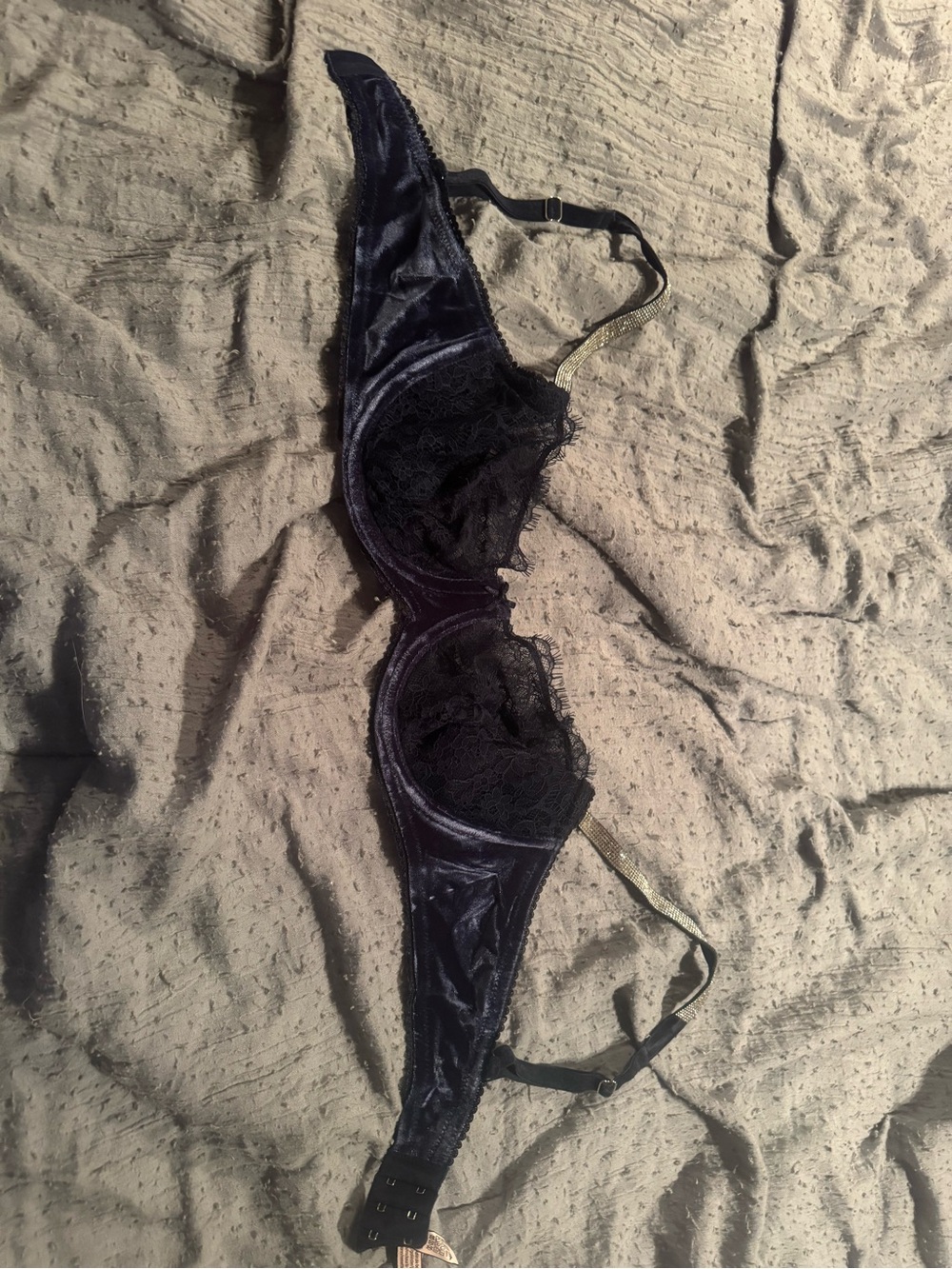 Victoria's Secret Velvet & Lace Underwire Bra - Navy